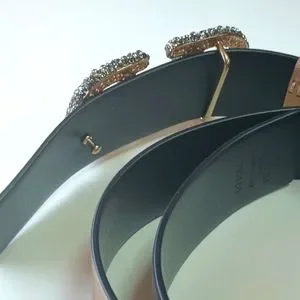 Valentino Garavani | Accessories | Valentino Garavani V Logo  display picture 3